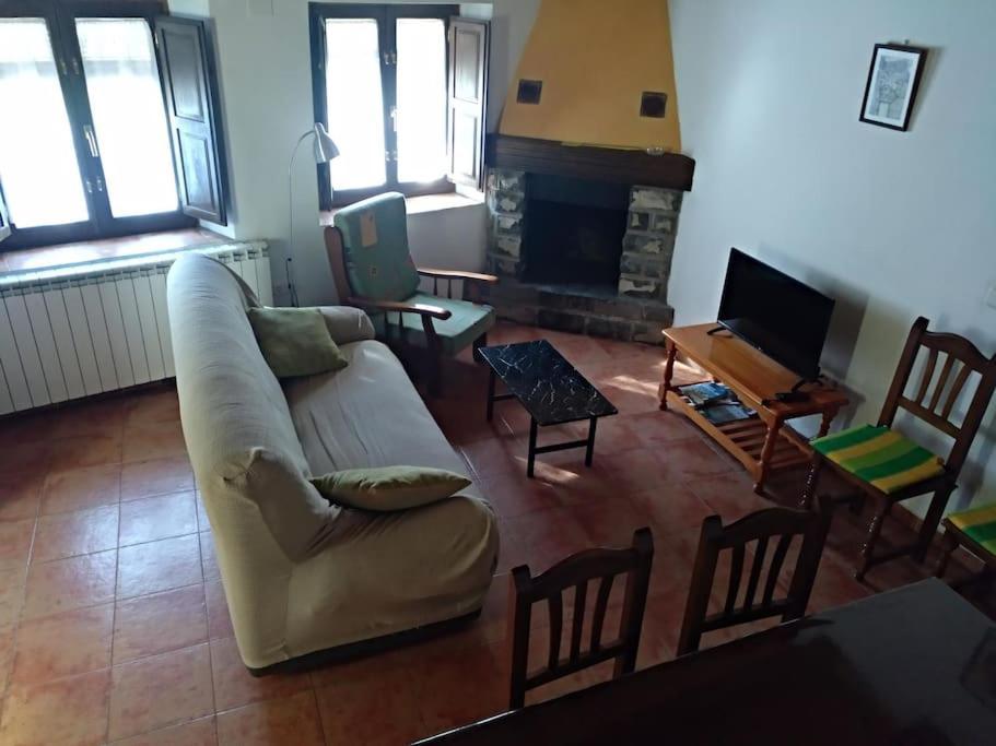 Casa Lovaco Apartment Borau Exterior photo