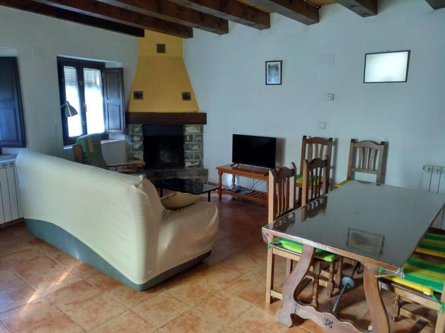 Casa Lovaco Apartment Borau Exterior photo
